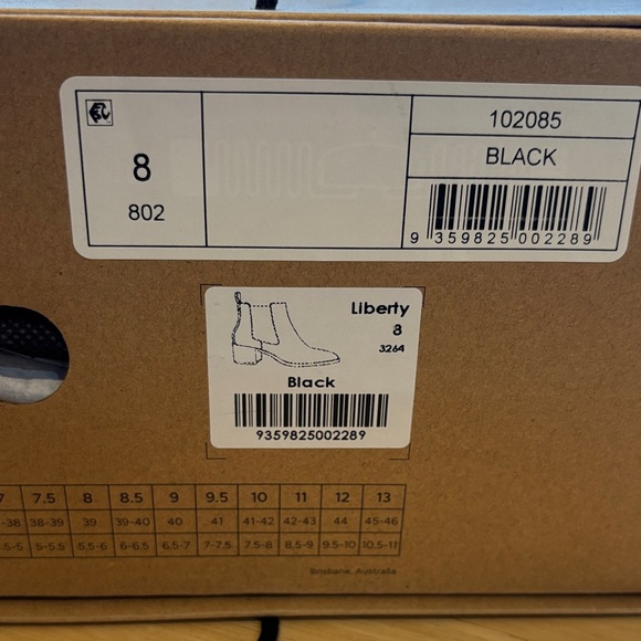 FRANKIE4 Black Ankle Boots - Picture 5 of 7